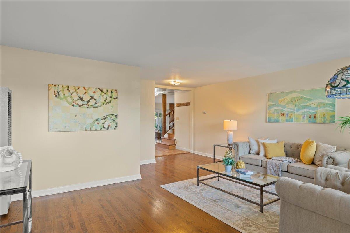 Detail Gallery Image 5 of 52 For 4120 Williams Rd, San Jose,  CA 95117 - 3 Beds | 2 Baths