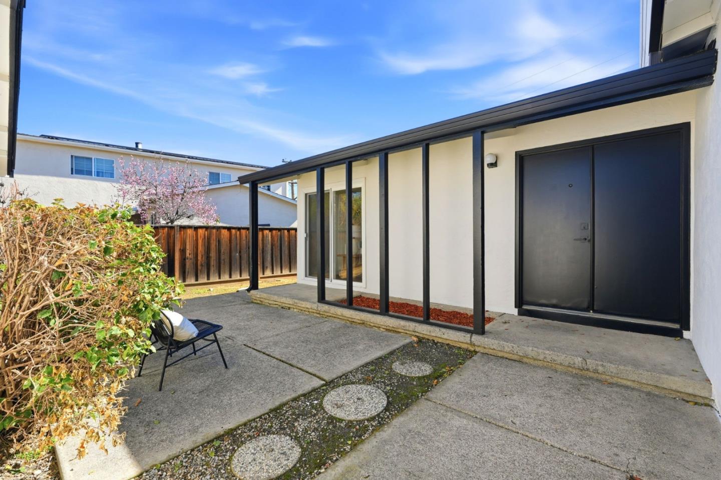 Detail Gallery Image 2 of 17 For 886 Brent Dr, Cupertino,  CA 95014 - 3 Beds | 2 Baths