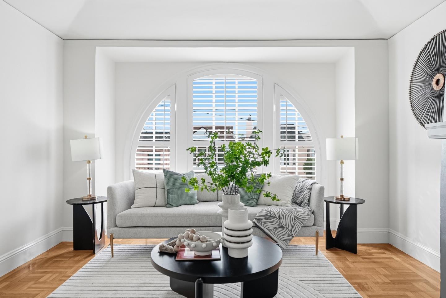 Detail Gallery Image 3 of 45 For 2270 30th Ave, San Francisco,  CA 94116 - 3 Beds | 1 Baths