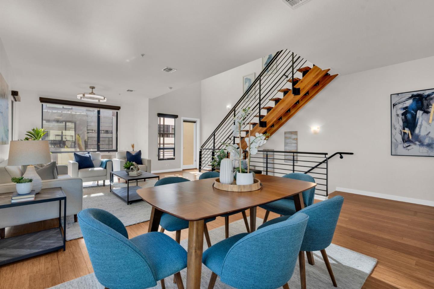 Detail Gallery Image 22 of 68 For 701 Zephyr Dr, Oakland,  CA 94607 - 3 Beds | 3/1 Baths