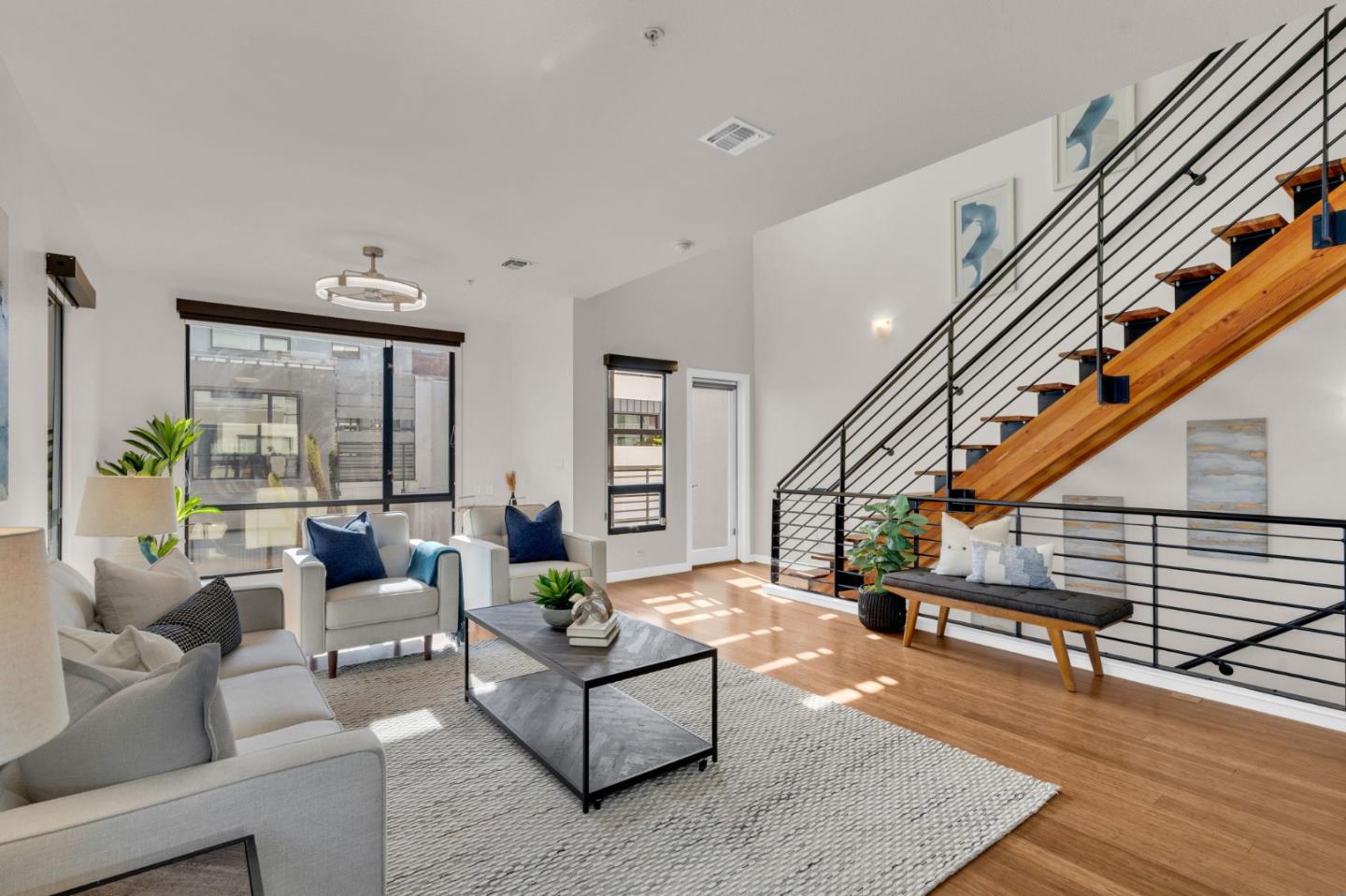 Detail Gallery Image 28 of 68 For 701 Zephyr Dr, Oakland,  CA 94607 - 3 Beds | 3/1 Baths