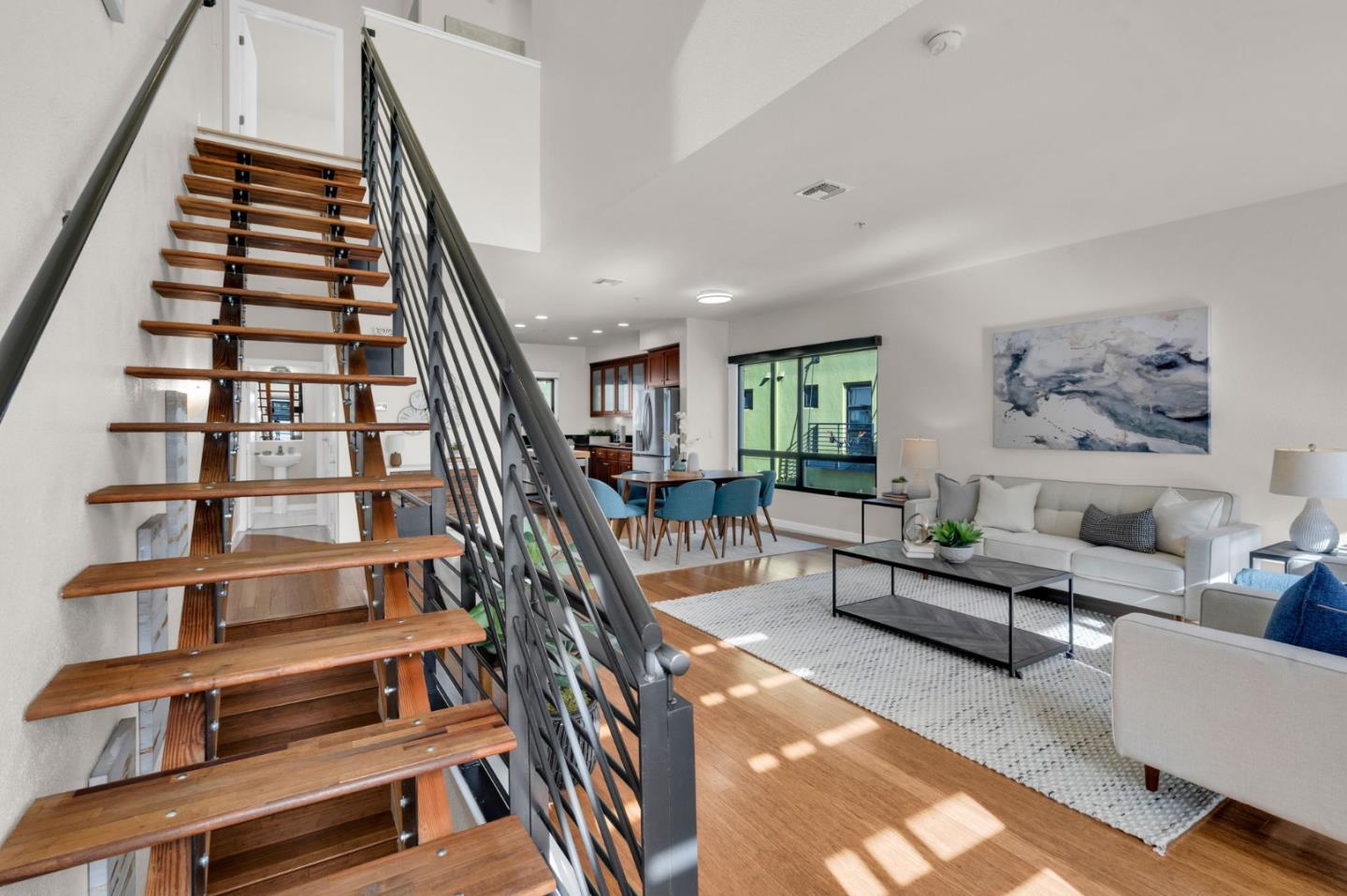 Detail Gallery Image 33 of 68 For 701 Zephyr Dr, Oakland,  CA 94607 - 3 Beds | 3/1 Baths