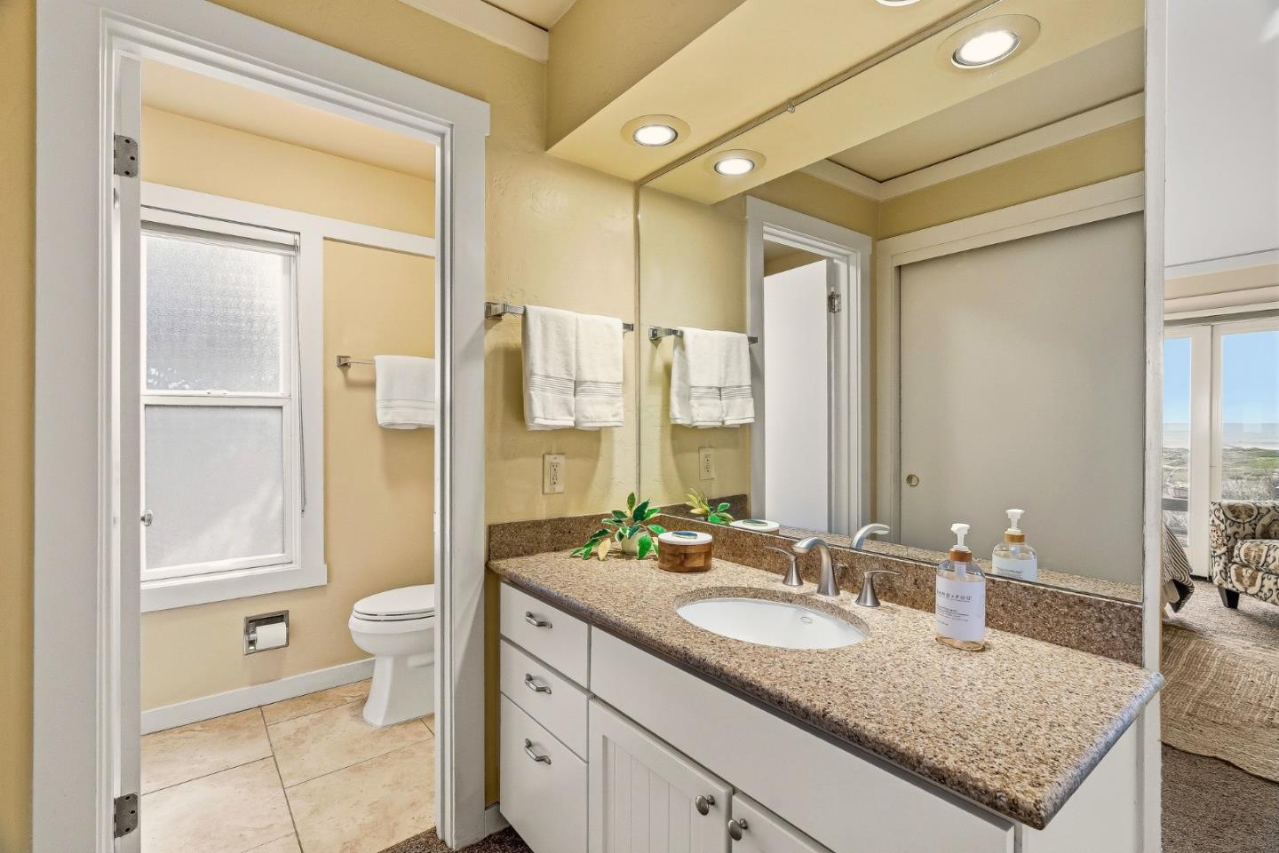 Detail Gallery Image 20 of 48 For 262 Monterey Dunes Way, Moss Landing,  CA 95039 - 4 Beds | 3 Baths