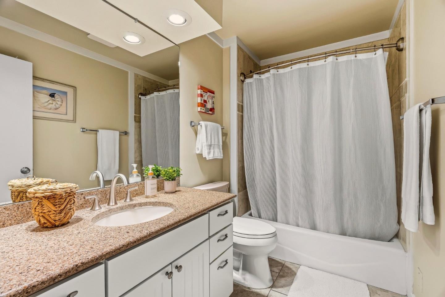 Detail Gallery Image 25 of 48 For 262 Monterey Dunes Way, Moss Landing,  CA 95039 - 4 Beds | 3 Baths