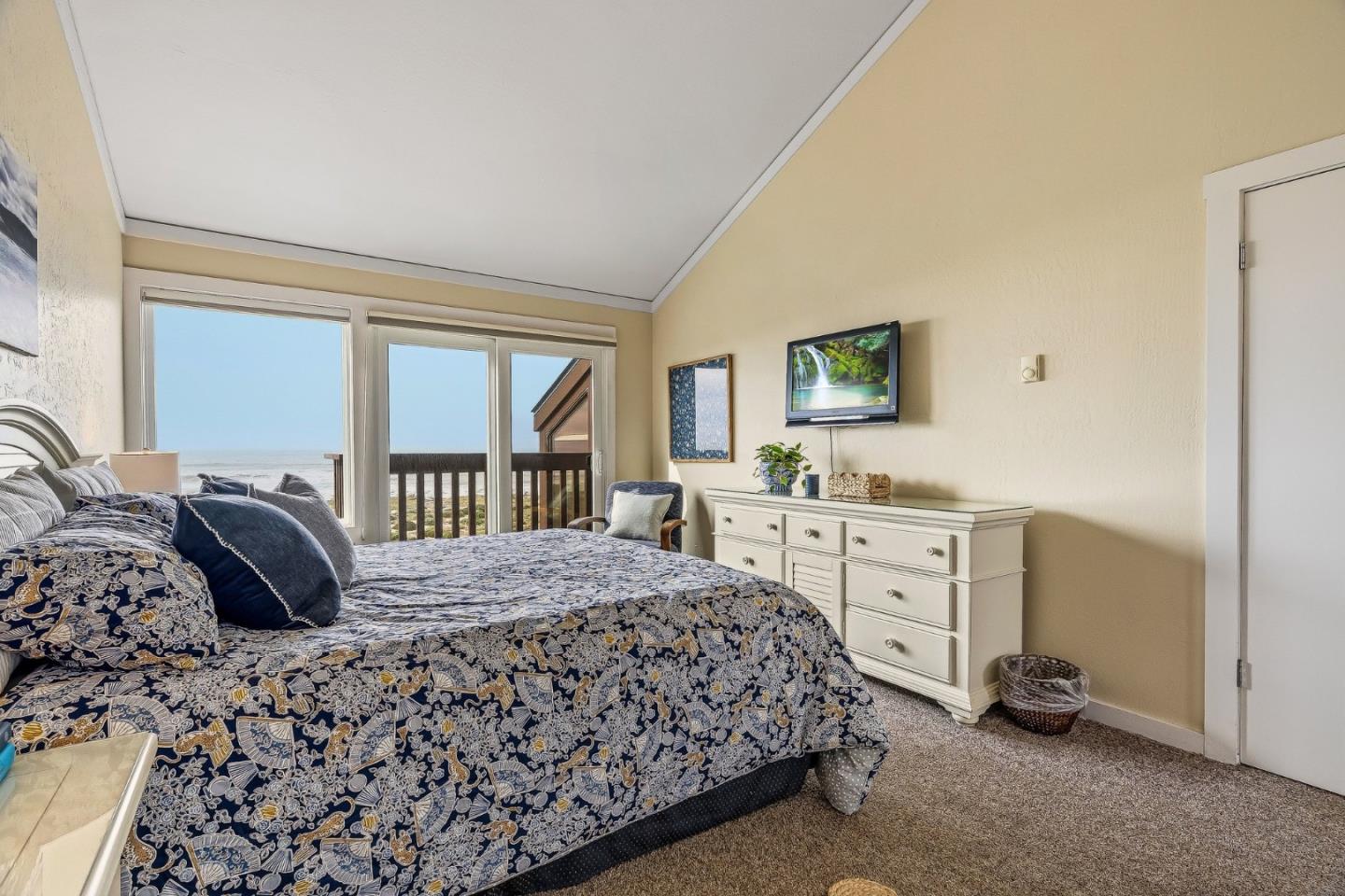 Detail Gallery Image 29 of 48 For 262 Monterey Dunes Way, Moss Landing,  CA 95039 - 4 Beds | 3 Baths