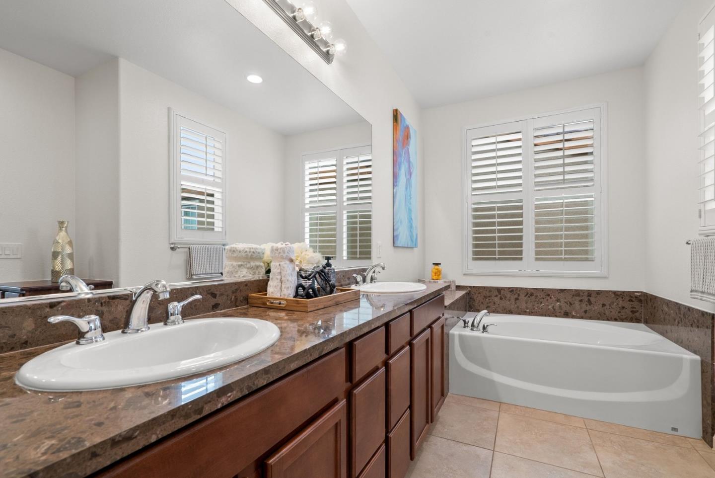 Detail Gallery Image 18 of 29 For 694 N 9th St, San Jose,  CA 95112 - 3 Beds | 2/1 Baths