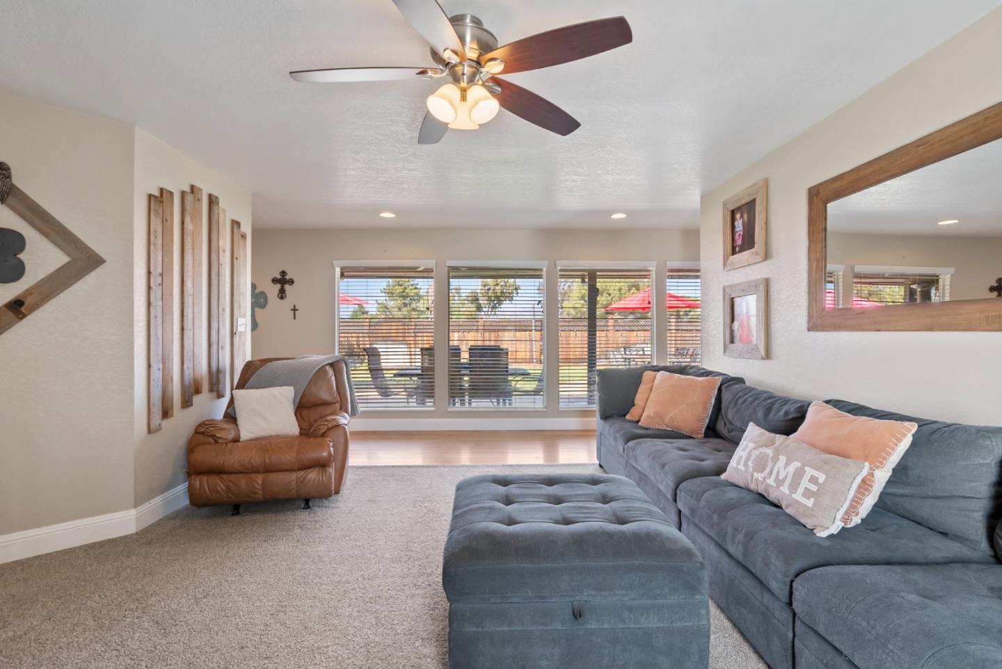 Detail Gallery Image 22 of 60 For 60 Dots Cir, Hollister,  CA 95023 - 3 Beds | 2/1 Baths