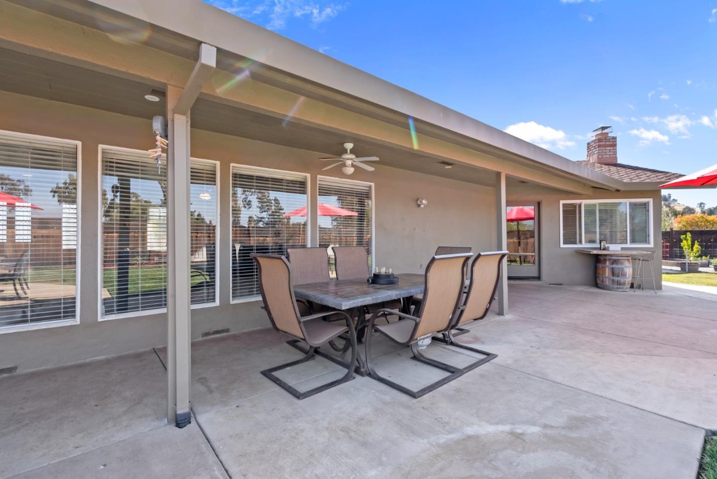 Detail Gallery Image 34 of 60 For 60 Dots Cir, Hollister,  CA 95023 - 3 Beds | 2/1 Baths