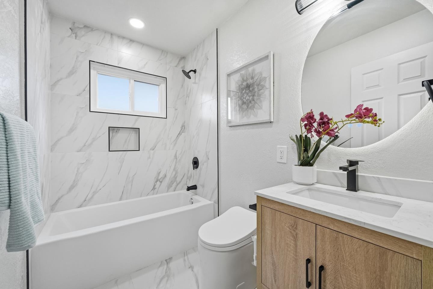 Detail Gallery Image 16 of 35 For 774 San Lucas Ave, Mountain View,  CA 94043 - 4 Beds | 2 Baths