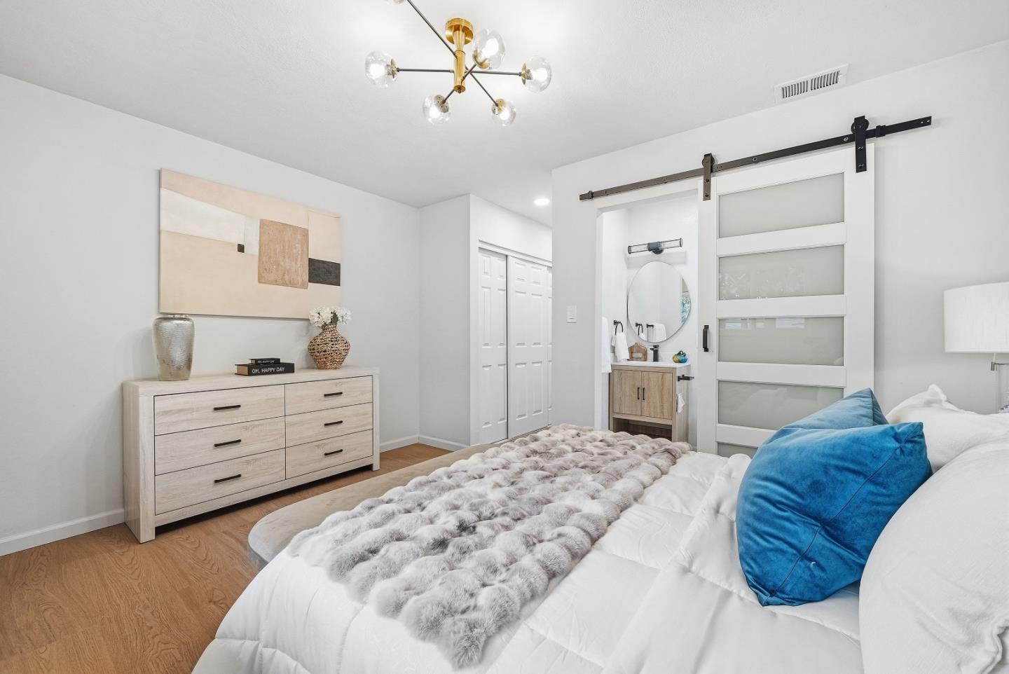 Detail Gallery Image 18 of 35 For 774 San Lucas Ave, Mountain View,  CA 94043 - 4 Beds | 2 Baths