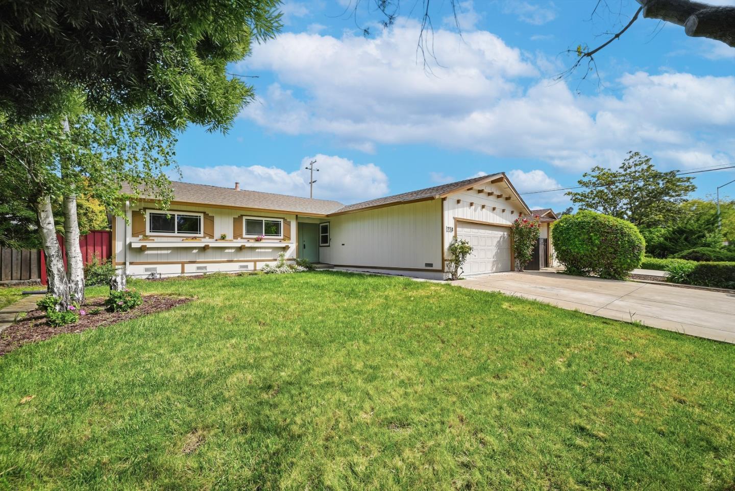 Detail Gallery Image 25 of 35 For 774 San Lucas Ave, Mountain View,  CA 94043 - 4 Beds | 2 Baths