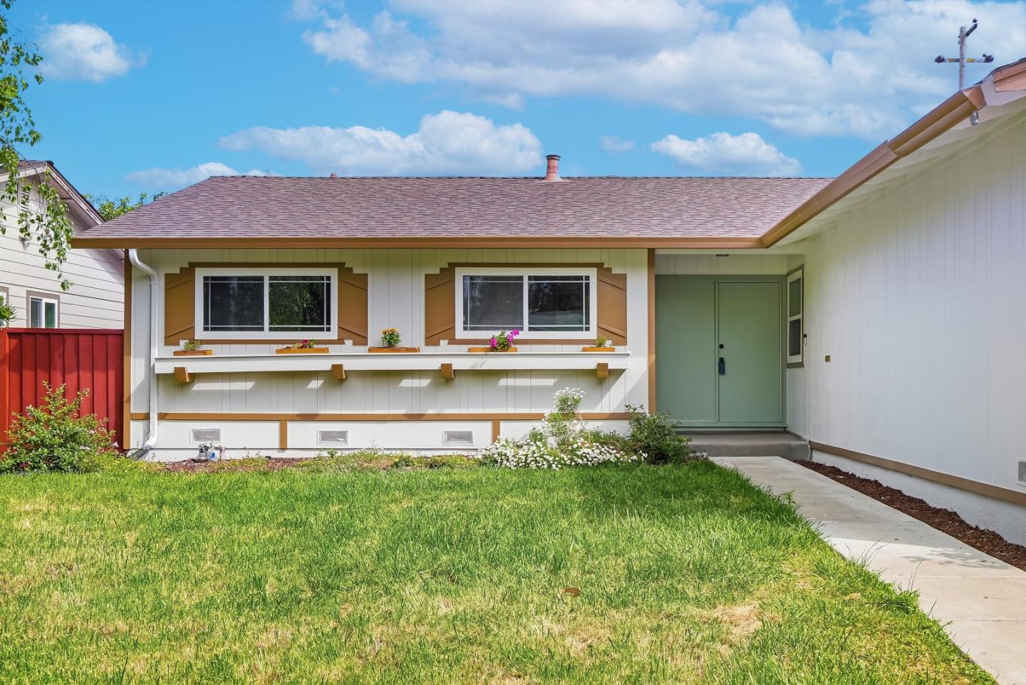 Detail Gallery Image 27 of 35 For 774 San Lucas Ave, Mountain View,  CA 94043 - 4 Beds | 2 Baths