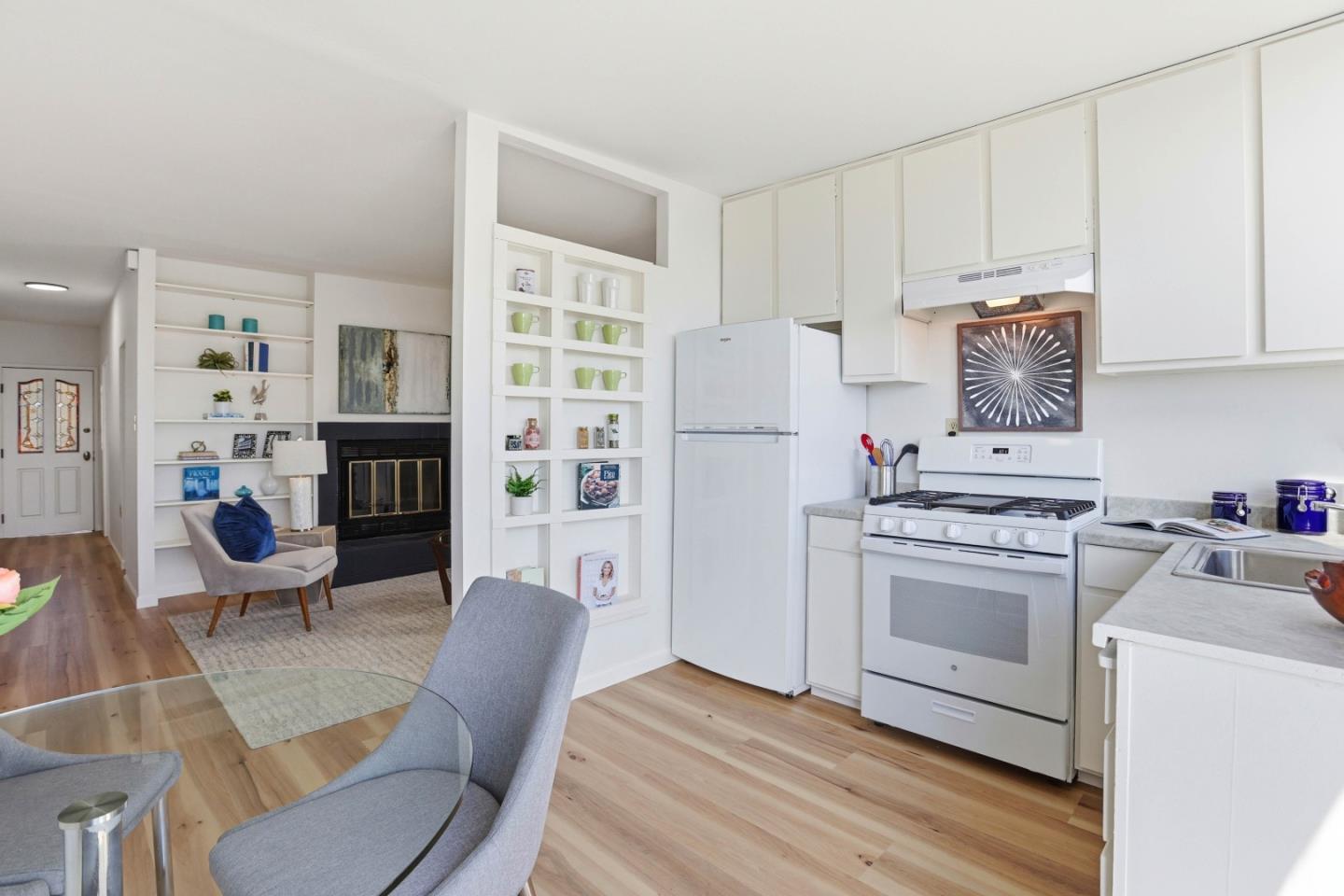 Detail Gallery Image 18 of 43 For 151 Anderson St, San Francisco,  CA 94110 - 3 Beds | 2 Baths