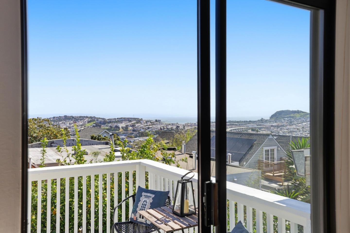 Detail Gallery Image 19 of 43 For 151 Anderson St, San Francisco,  CA 94110 - 3 Beds | 2 Baths