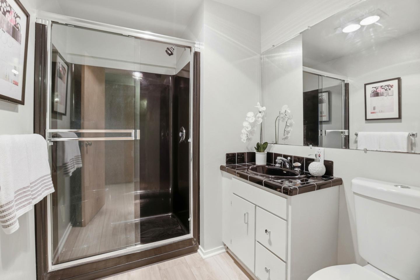 Detail Gallery Image 24 of 43 For 151 Anderson St, San Francisco,  CA 94110 - 3 Beds | 2 Baths