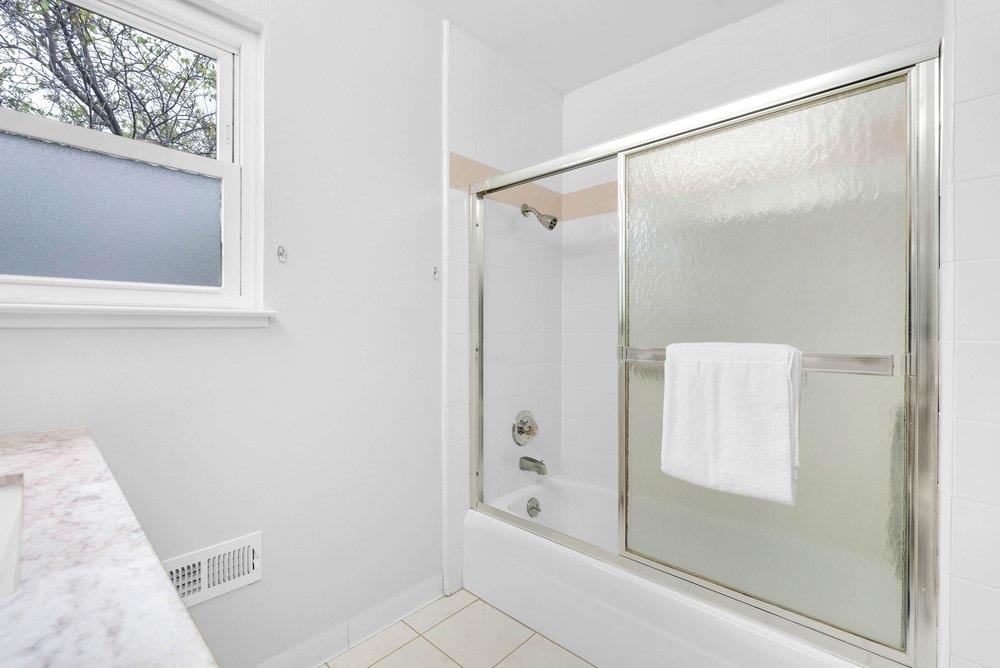 Detail Gallery Image 24 of 37 For 1763 Frobisher Way, San Jose,  CA 95124 - 4 Beds | 2/1 Baths