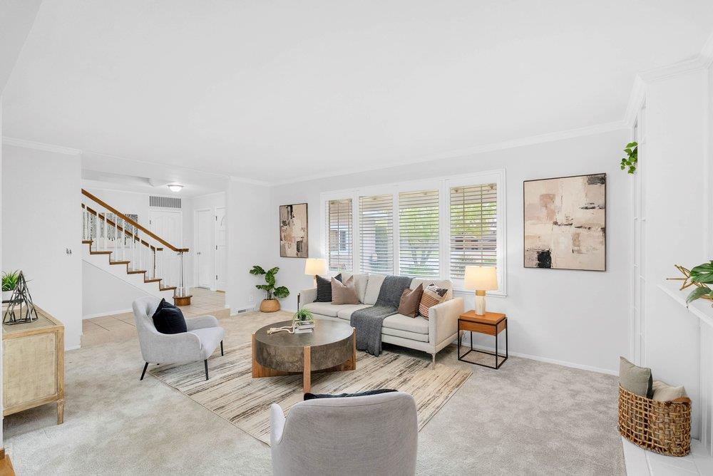 Detail Gallery Image 3 of 37 For 1763 Frobisher Way, San Jose,  CA 95124 - 4 Beds | 2/1 Baths