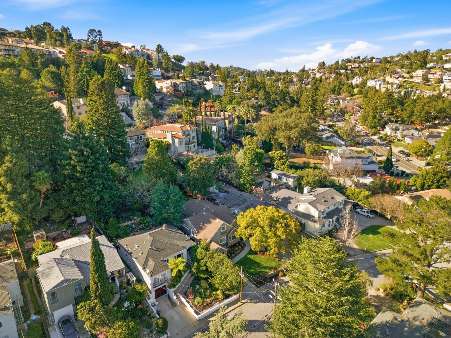 Detail Gallery Image 24 of 24 For 26 Beverly Dr, San Carlos,  CA 94070 - 3 Beds | 2/1 Baths