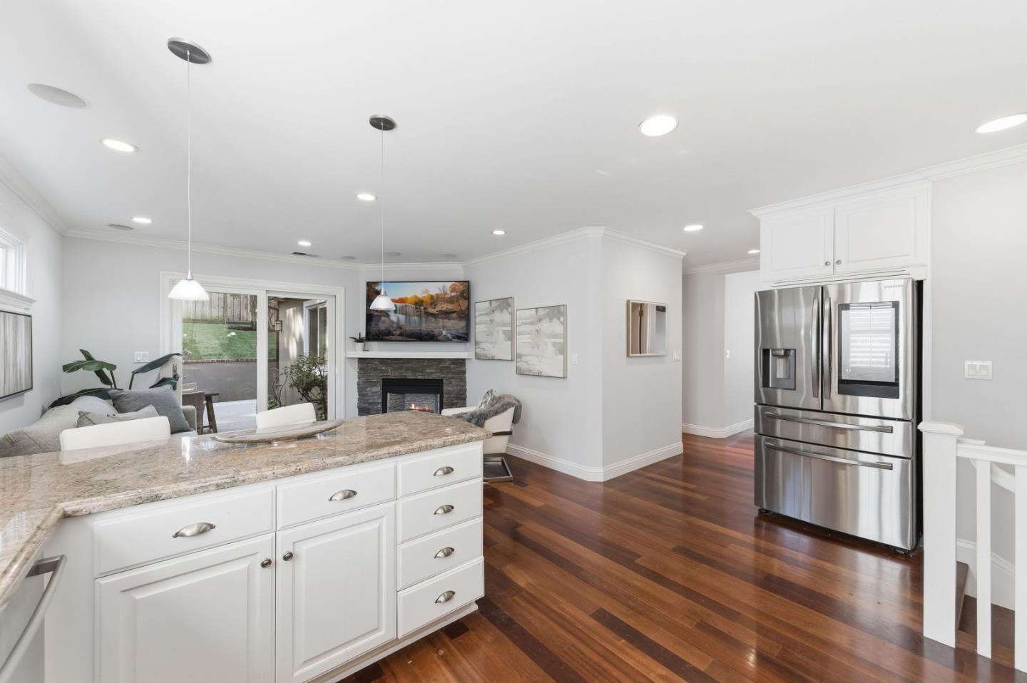 Detail Gallery Image 7 of 24 For 26 Beverly Dr, San Carlos,  CA 94070 - 3 Beds | 2/1 Baths