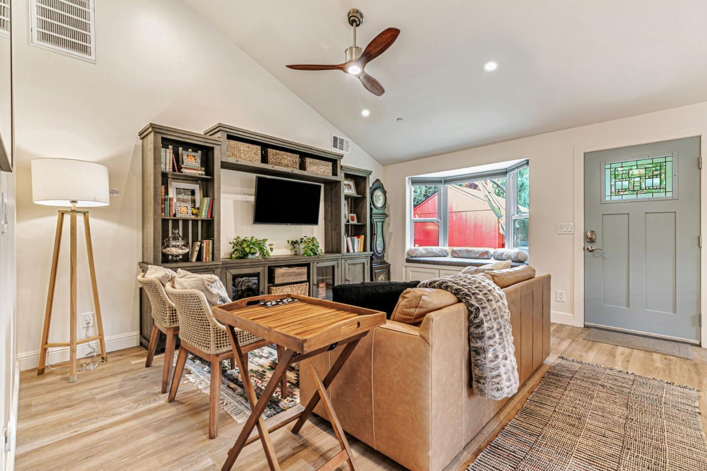 Detail Gallery Image 32 of 52 For 404 Shamrock Dr, Campbell,  CA 95008 - 4 Beds | 3 Baths