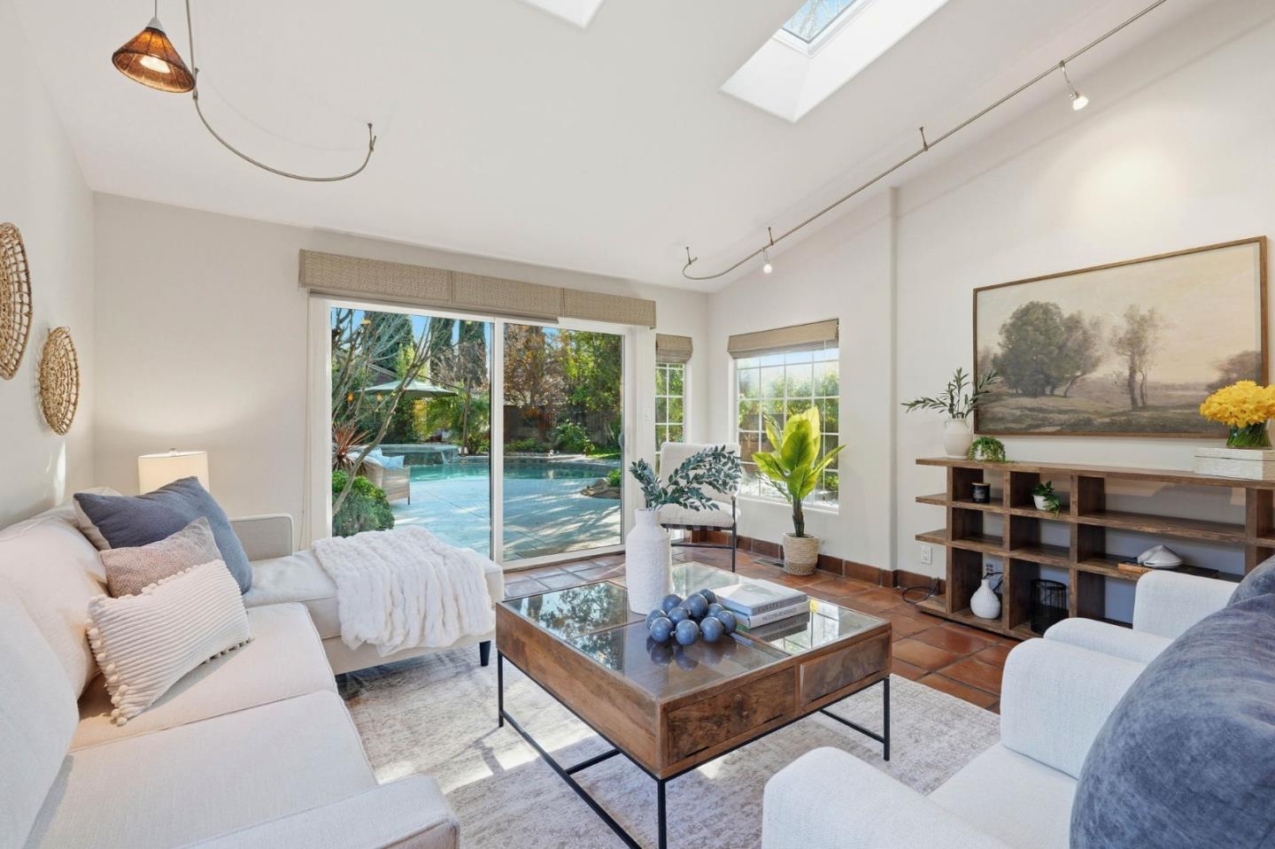 Detail Gallery Image 4 of 52 For 404 Shamrock Dr, Campbell,  CA 95008 - 4 Beds | 3 Baths