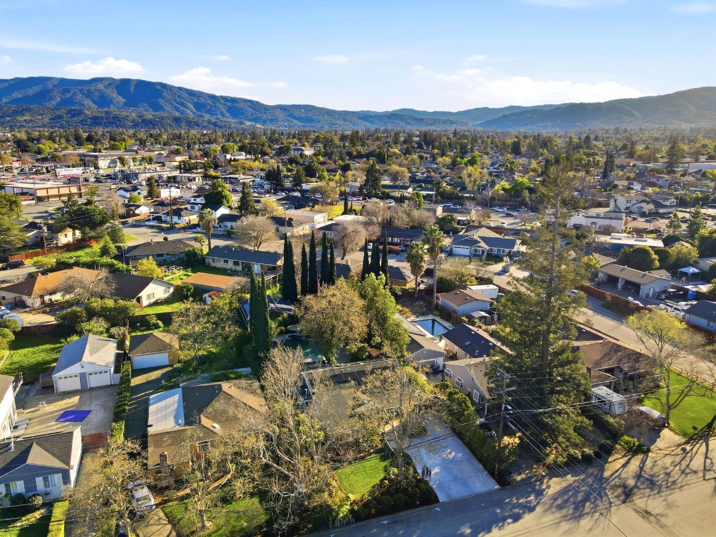 Detail Gallery Image 49 of 52 For 404 Shamrock Dr, Campbell,  CA 95008 - 4 Beds | 3 Baths