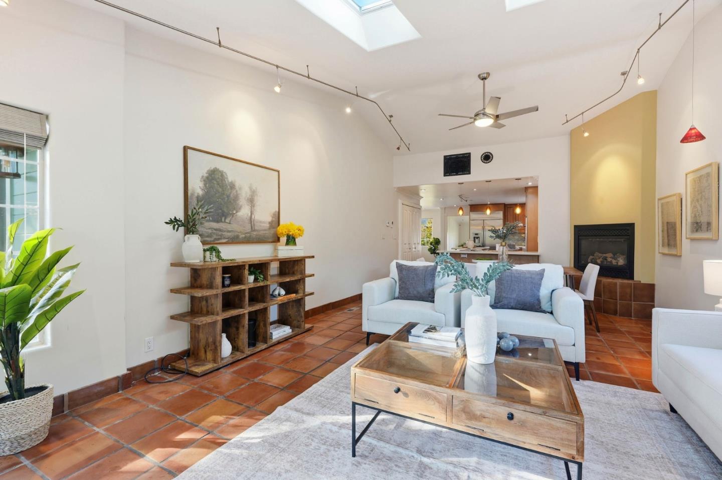 Detail Gallery Image 5 of 52 For 404 Shamrock Dr, Campbell,  CA 95008 - 4 Beds | 3 Baths