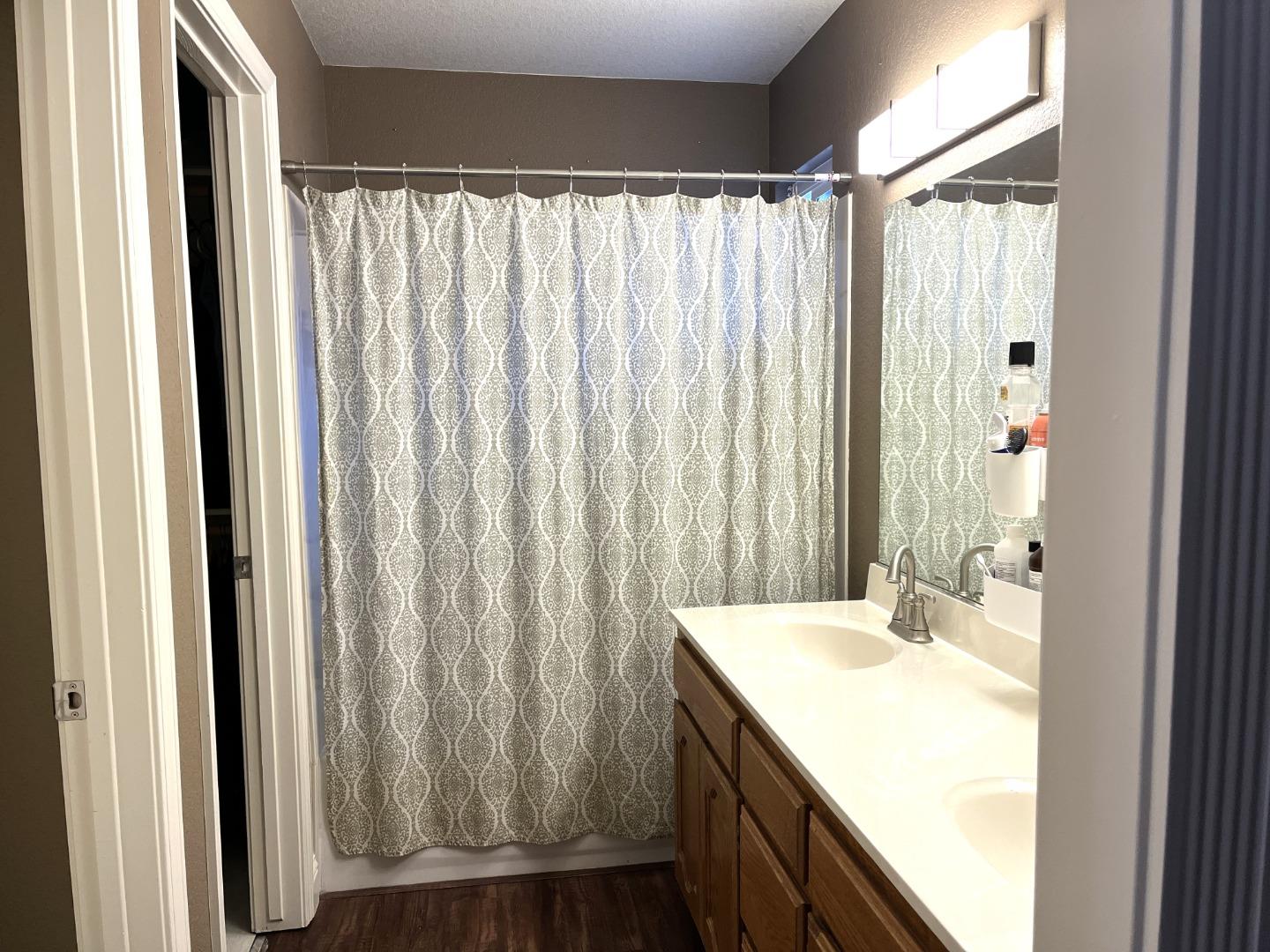 Detail Gallery Image 12 of 24 For 462 Chablis Way, Manteca,  CA 95337 - 3 Beds | 2 Baths