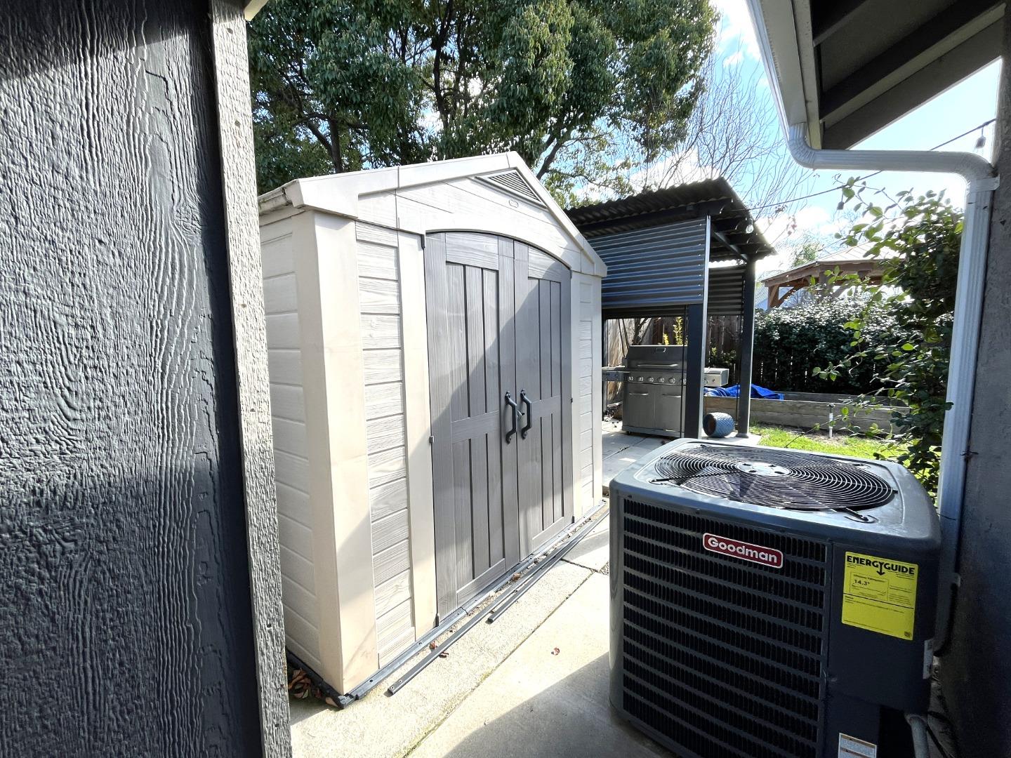 Detail Gallery Image 21 of 24 For 462 Chablis Way, Manteca,  CA 95337 - 3 Beds | 2 Baths