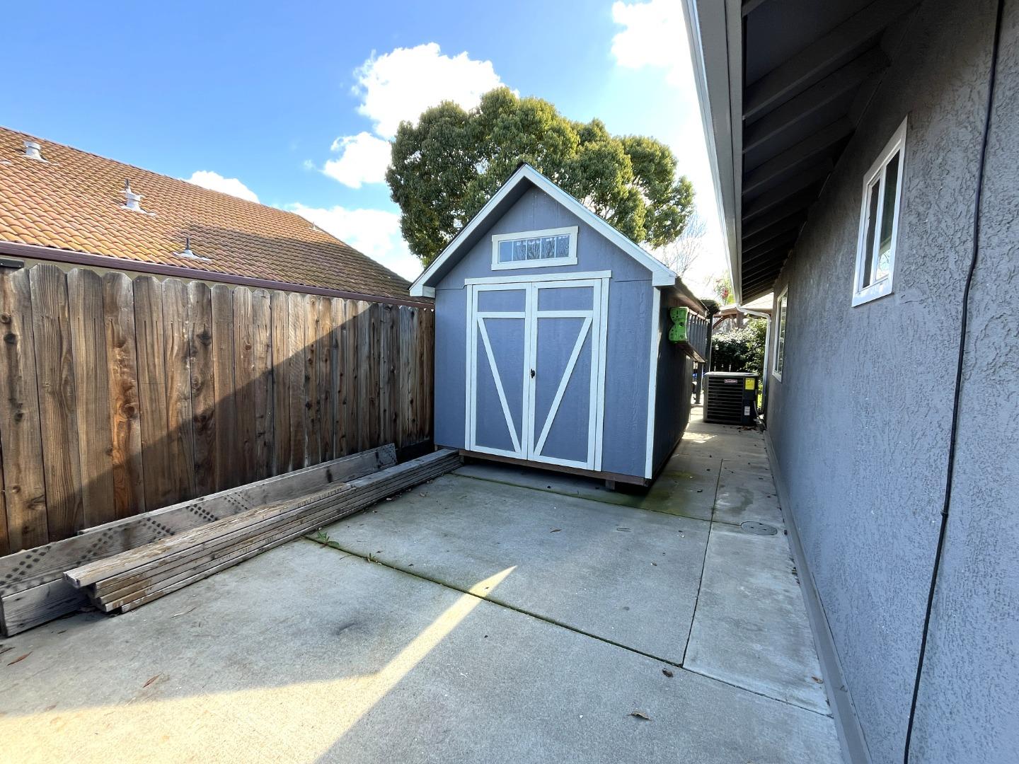 Detail Gallery Image 22 of 24 For 462 Chablis Way, Manteca,  CA 95337 - 3 Beds | 2 Baths