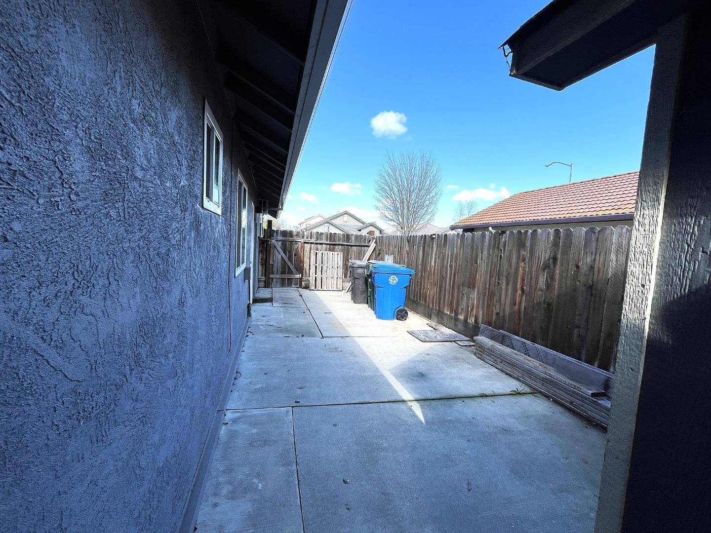 Detail Gallery Image 27 of 27 For 462 Chablis Way, Manteca,  CA 95337 - 3 Beds | 2 Baths