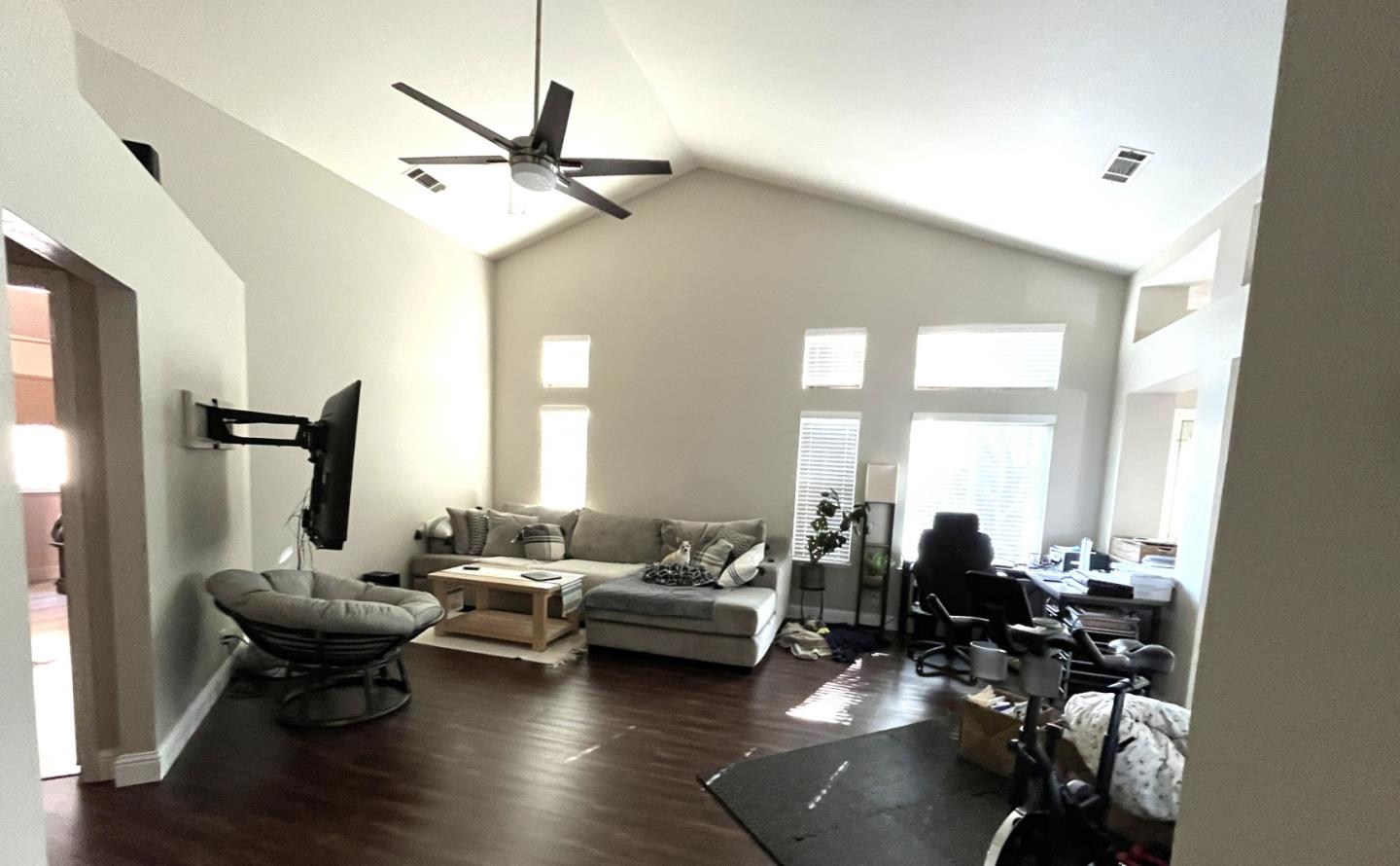 Detail Gallery Image 9 of 24 For 462 Chablis Way, Manteca,  CA 95337 - 3 Beds | 2 Baths