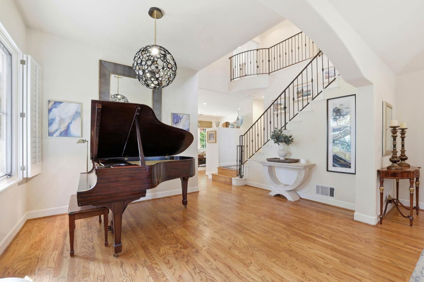 Detail Gallery Image 11 of 69 For 133 Boyer Ln, Los Gatos,  CA 95030 - 4 Beds | 3/1 Baths