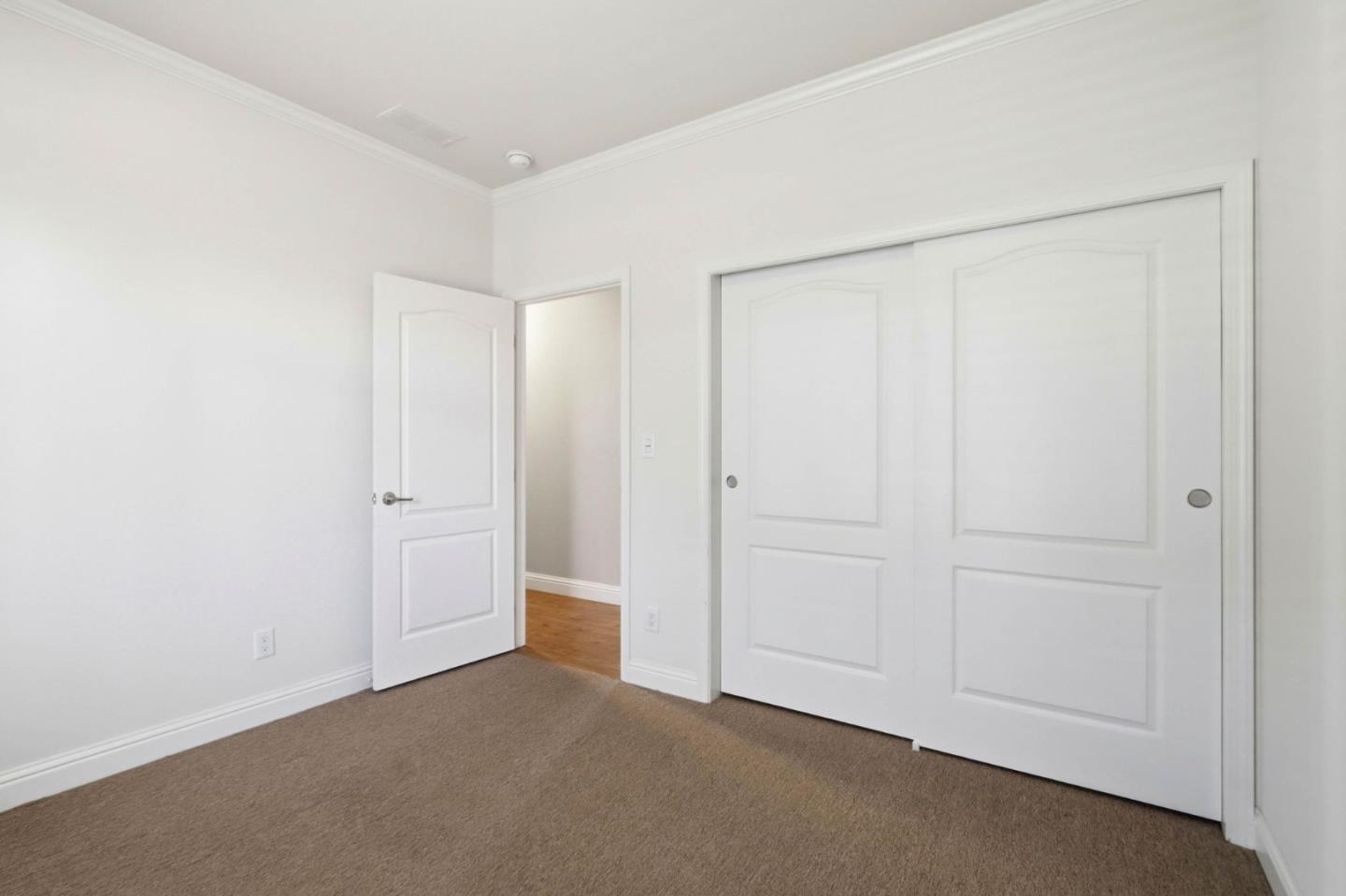 Detail Gallery Image 18 of 35 For 1225 Vienna Dr #243,  Sunnyvale,  CA 94089 - 3 Beds | 2 Baths