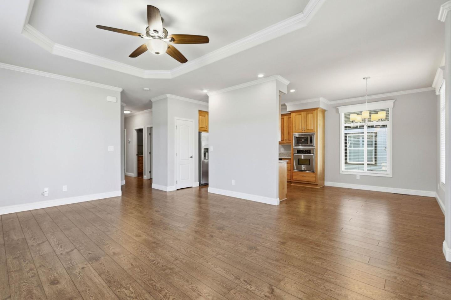 Detail Gallery Image 6 of 35 For 1225 Vienna Dr #243,  Sunnyvale,  CA 94089 - 3 Beds | 2 Baths