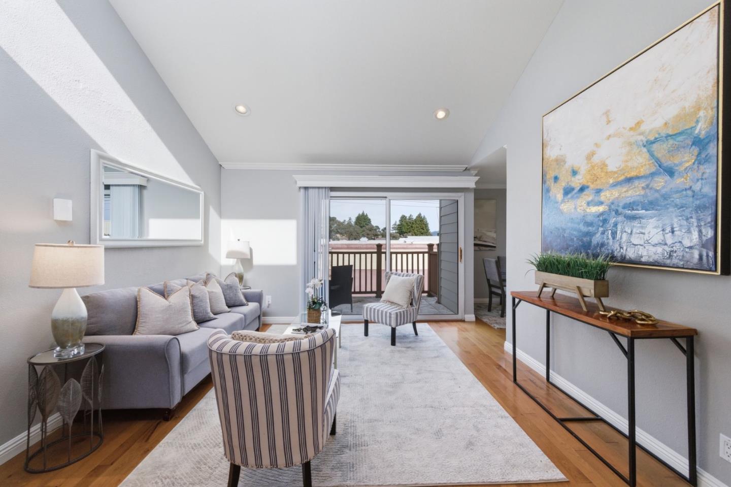 Detail Gallery Image 3 of 23 For 15 Mateo Ave #10,  Millbrae,  CA 94030 - 2 Beds | 2 Baths