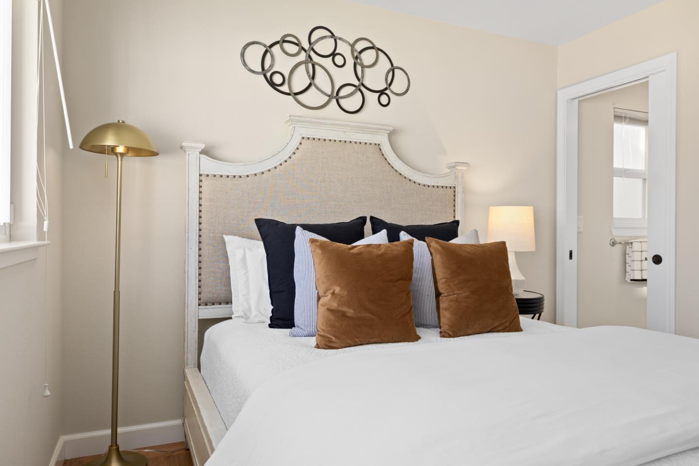 Detail Gallery Image 17 of 28 For 2560 Evergreen Dr, San Bruno,  CA 94066 - 3 Beds | 2 Baths