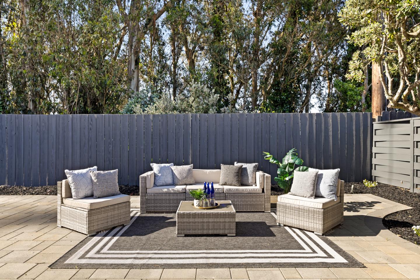 Detail Gallery Image 27 of 28 For 2560 Evergreen Dr, San Bruno,  CA 94066 - 3 Beds | 2 Baths