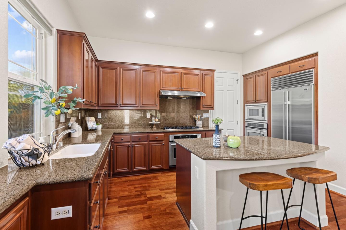 Detail Gallery Image 20 of 72 For 7071 Eagle Ridge Dr, Gilroy,  CA 95020 - 4 Beds | 2/1 Baths