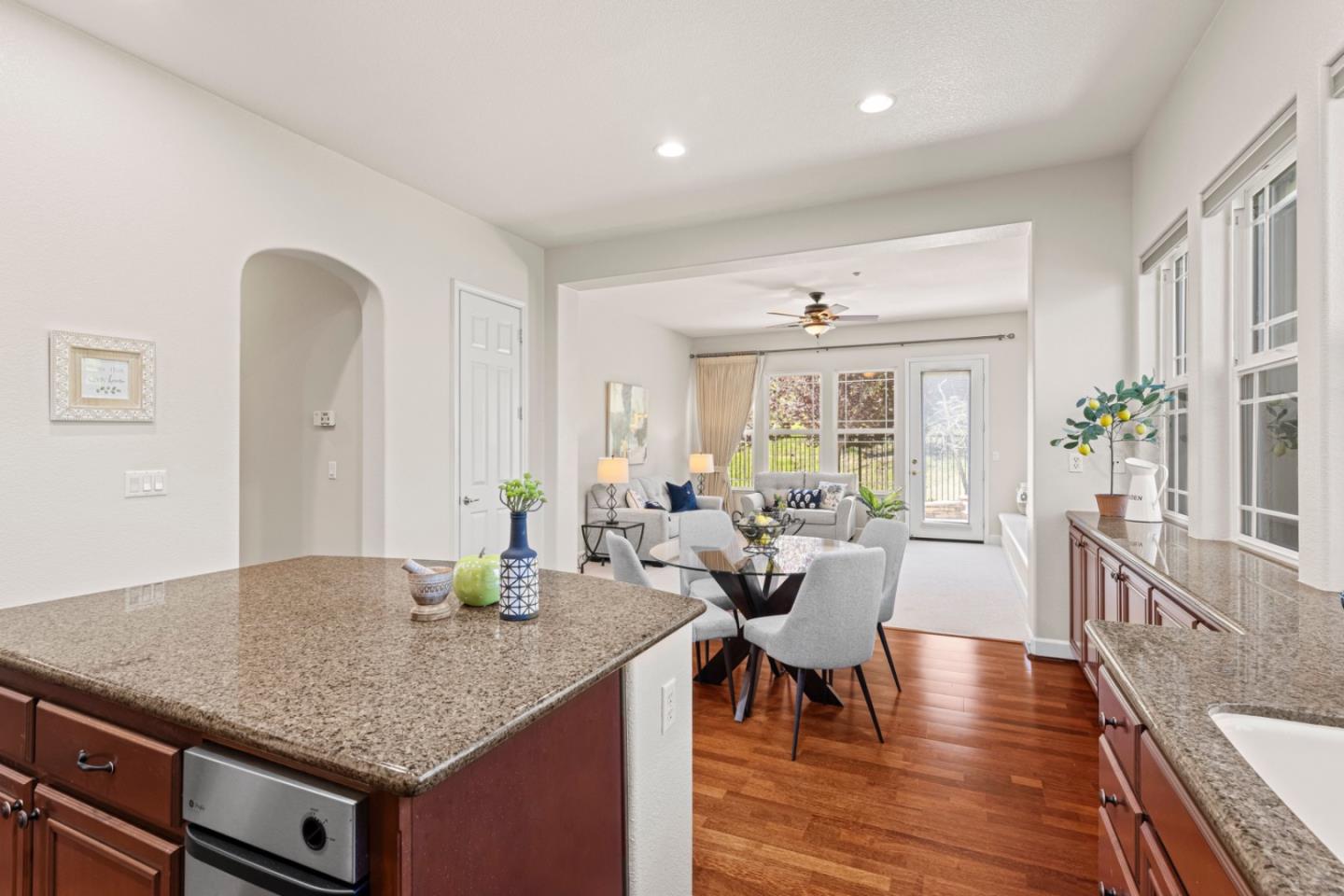 Detail Gallery Image 23 of 72 For 7071 Eagle Ridge Dr, Gilroy,  CA 95020 - 4 Beds | 2/1 Baths