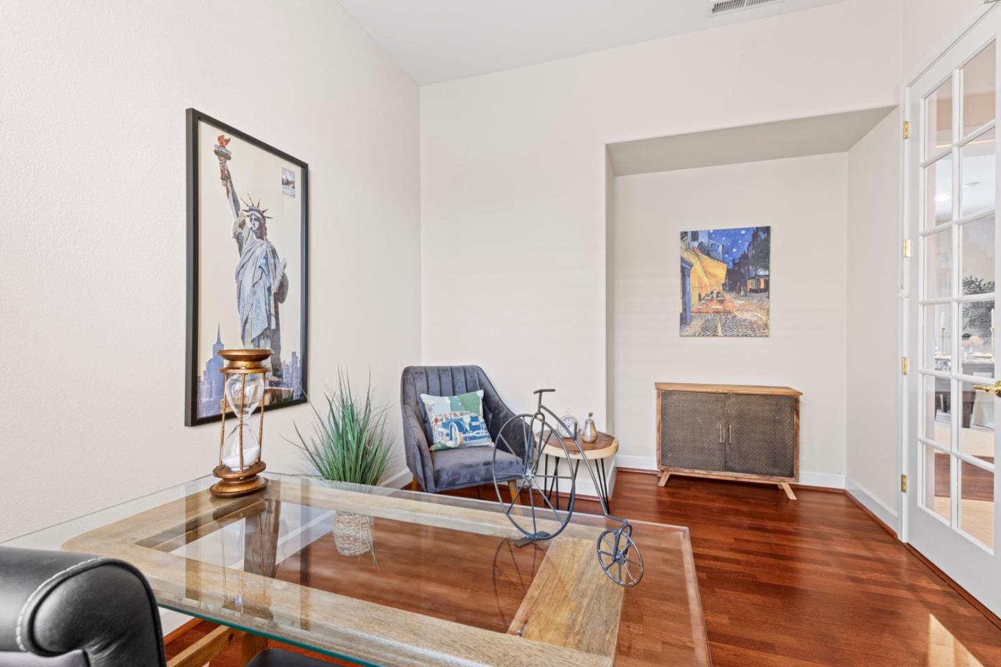 Detail Gallery Image 9 of 72 For 7071 Eagle Ridge Dr, Gilroy,  CA 95020 - 4 Beds | 2/1 Baths