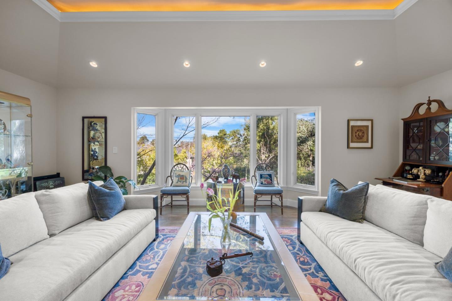 Detail Gallery Image 2 of 21 For 915 Link Rd, Hillsborough,  CA 94010 - 4 Beds | 3 Baths