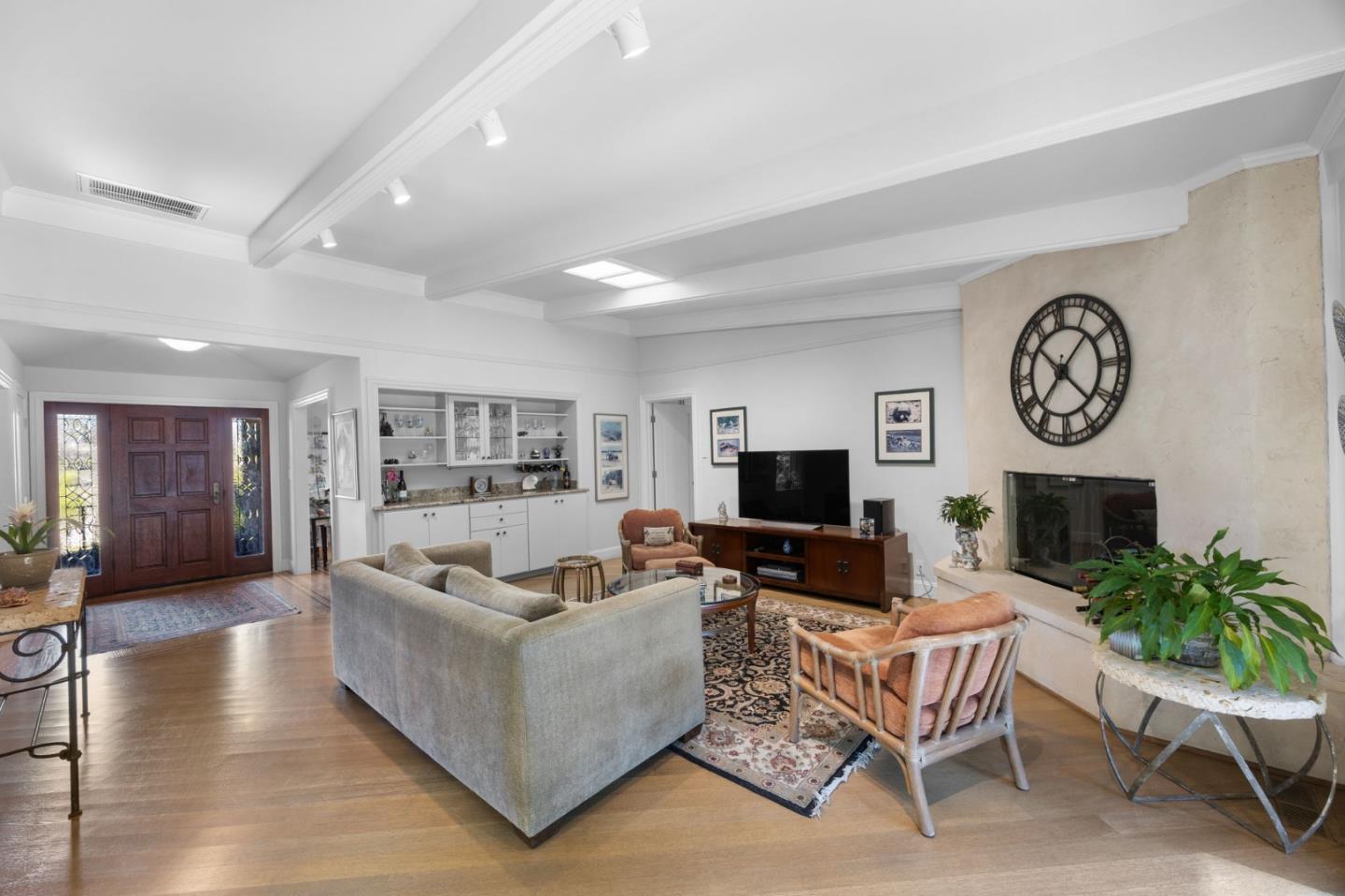 Detail Gallery Image 9 of 21 For 915 Link Rd, Hillsborough,  CA 94010 - 4 Beds | 3 Baths