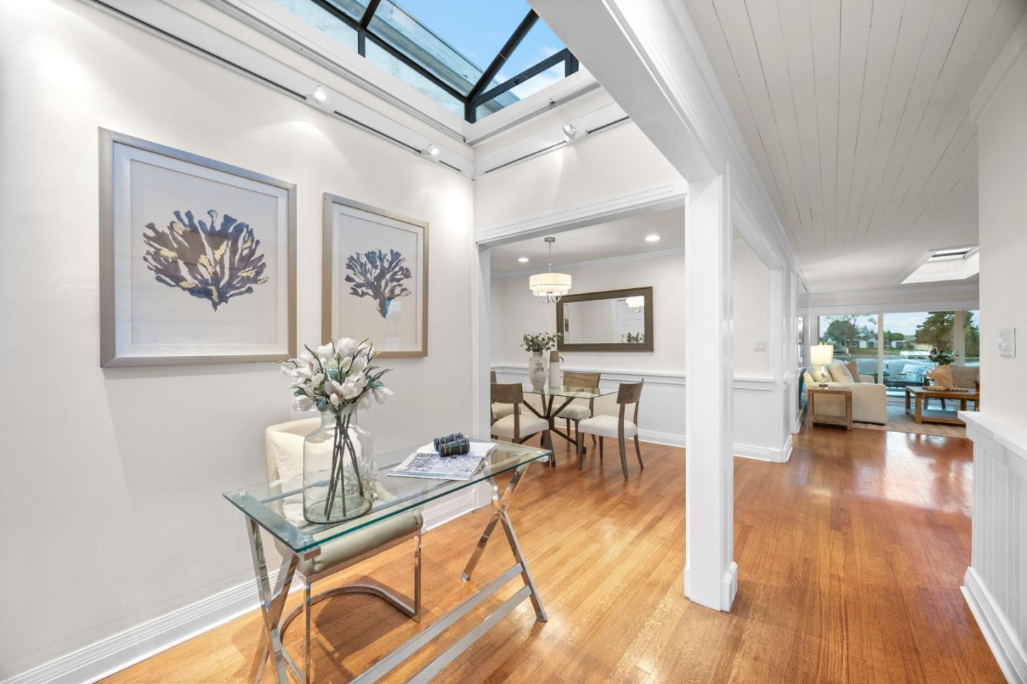 Detail Gallery Image 10 of 24 For 1457 Shoal Dr, San Mateo,  CA 94404 - 2 Beds | 2 Baths