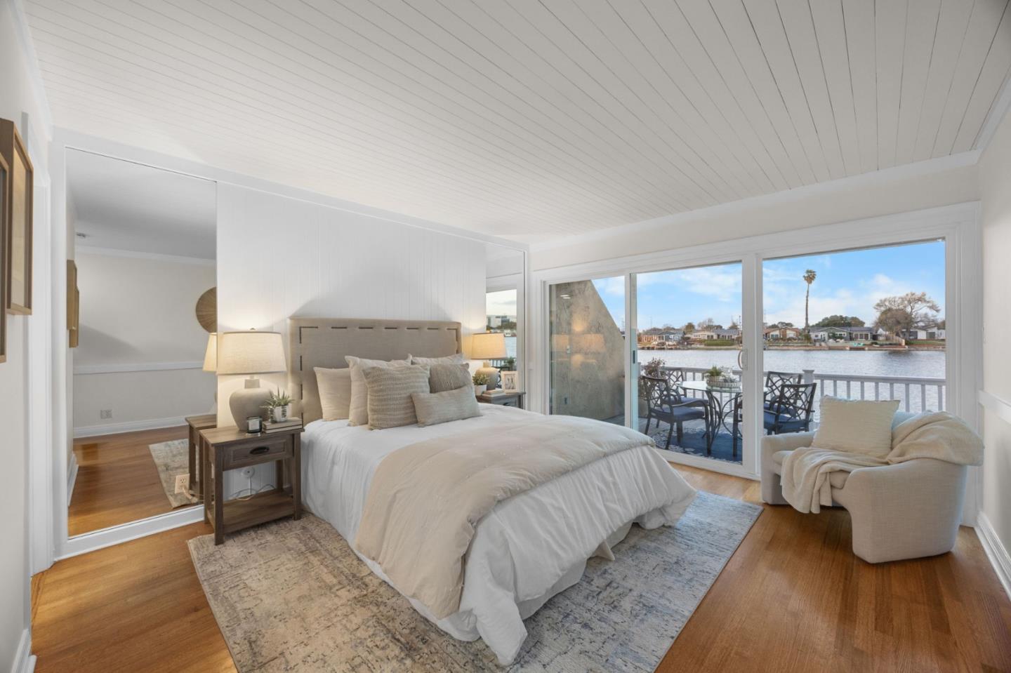 Detail Gallery Image 12 of 24 For 1457 Shoal Dr, San Mateo,  CA 94404 - 2 Beds | 2 Baths