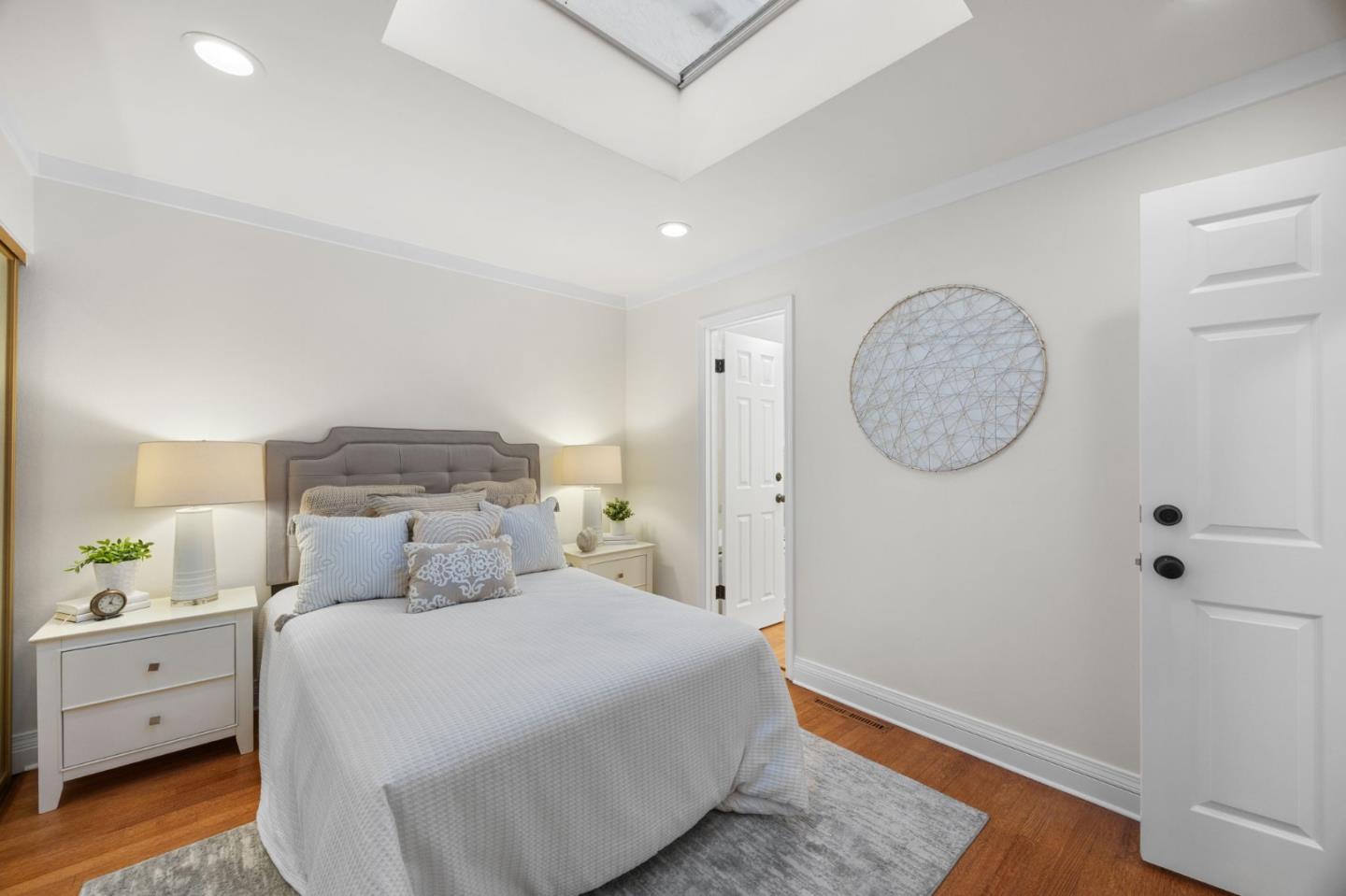 Detail Gallery Image 16 of 24 For 1457 Shoal Dr, San Mateo,  CA 94404 - 2 Beds | 2 Baths