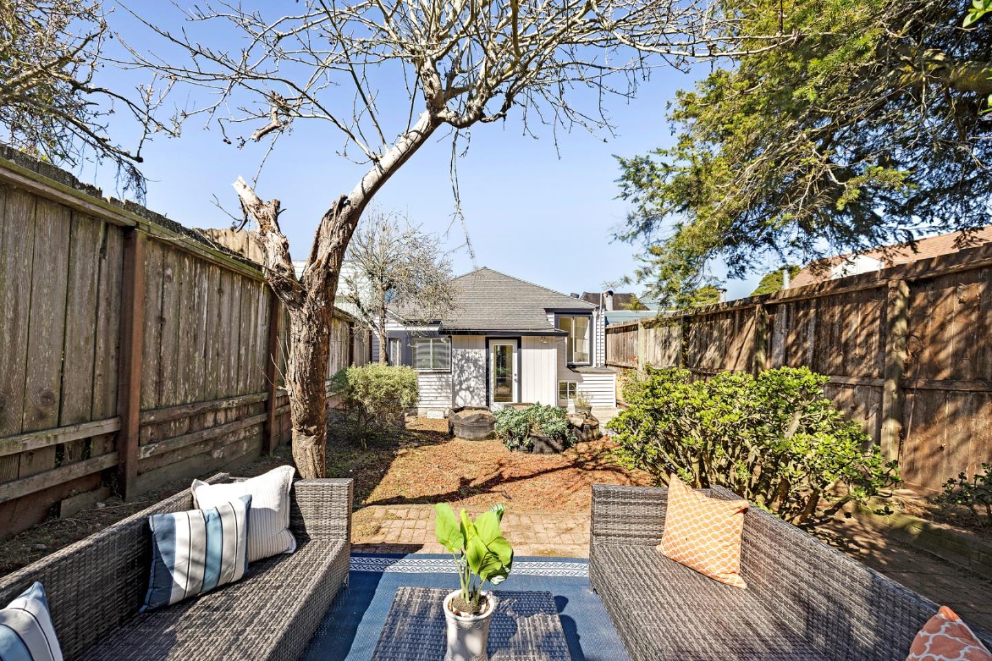 Detail Gallery Image 20 of 23 For 569 Winchester St, Daly City,  CA 94014 - 3 Beds | 1 Baths