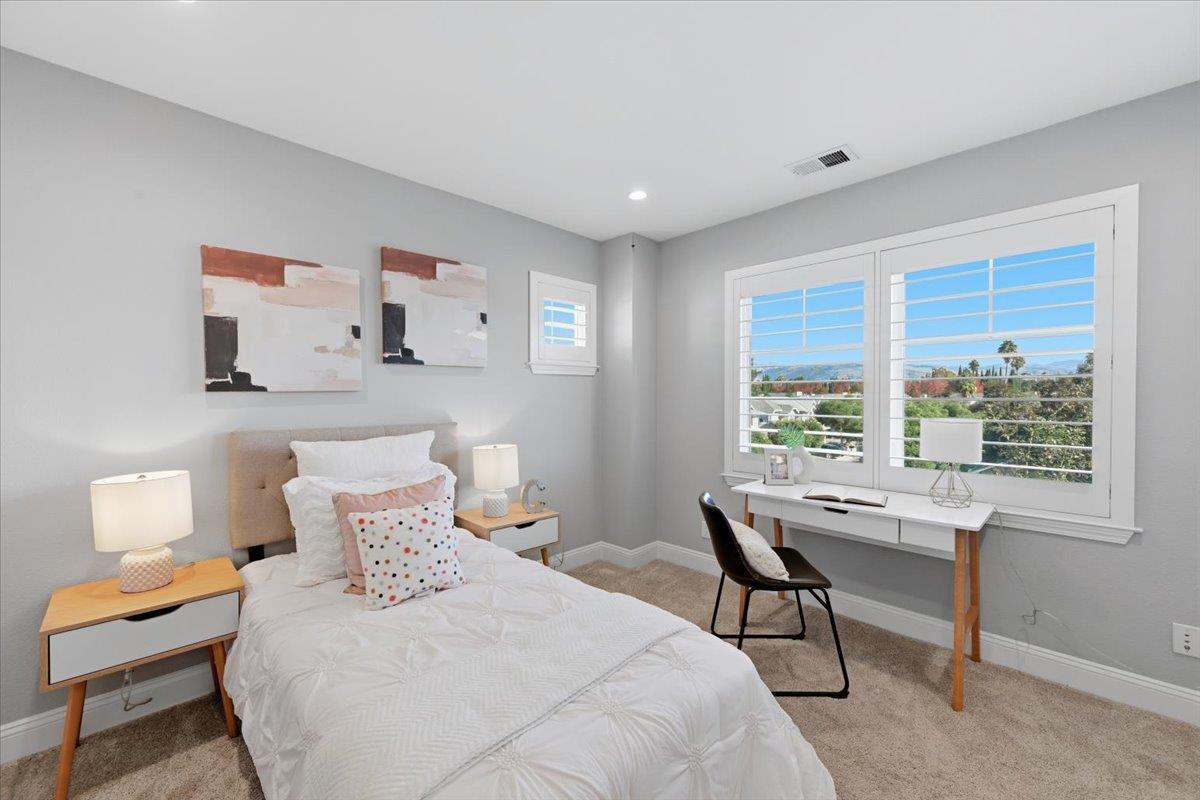 Detail Gallery Image 14 of 27 For 1325 Araujo Street, San Jose,  CA 95131 - 4 Beds | 4 Baths