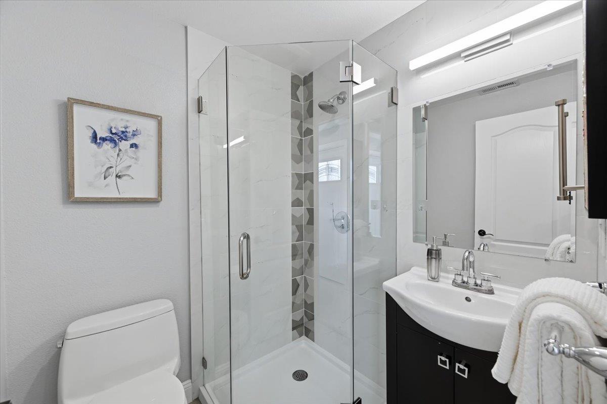 Detail Gallery Image 22 of 27 For 1325 Araujo Street, San Jose,  CA 95131 - 4 Beds | 4 Baths