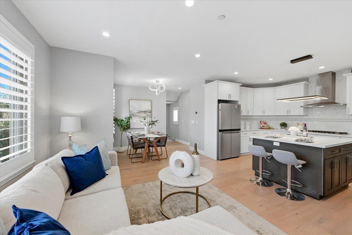 Detail Gallery Image 8 of 27 For 1325 Araujo Street, San Jose,  CA 95131 - 4 Beds | 4 Baths